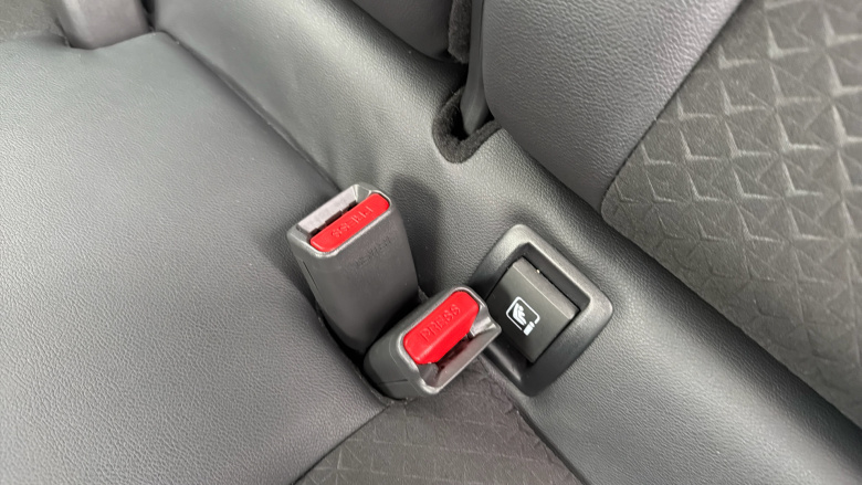 Nissan Juke 1.0 DiG-T N-Connecta 5dr Petrol Hatchback